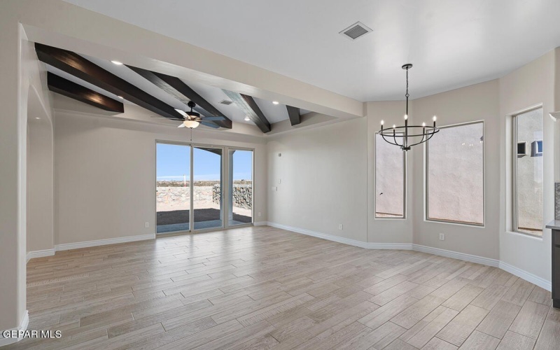 13976 Paseo Central Avenue, Horizon City, TX 79928, 4 Habitaciones Habitaciones , ,2 BañosBaños,Residential,En Venta,13976 Paseo Central Avenue,919816