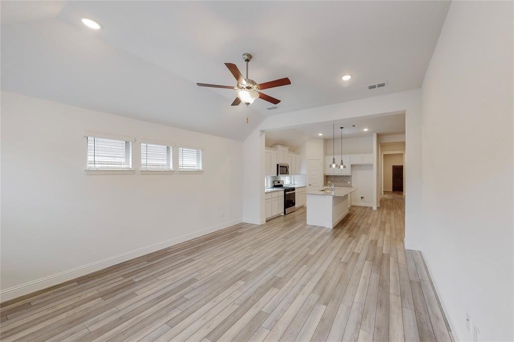 272 Tallgrass Drive, Lavon, TX 75166, 6 Habitaciones Habitaciones , ,3 BañosBaños,Residential,En Venta,272 Tallgrass Drive,0,21058655