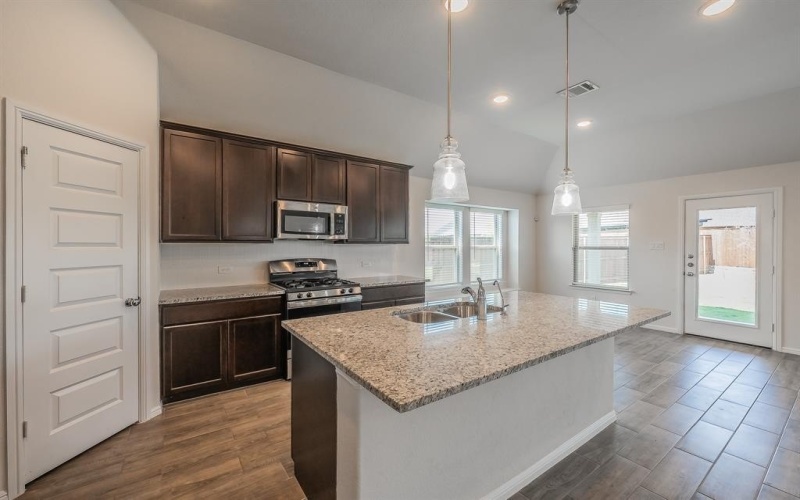 2727 Rambling Road, Celina, TX 75009, 4 Habitaciones Habitaciones , ,3 BañosBaños,Residential,En Venta,2727 Rambling Road,0,21058848