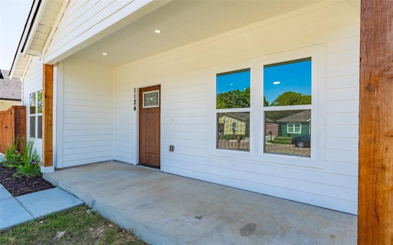 1124 E Annie Street, Fort Worth, TX 76104, 3 Habitaciones Habitaciones , ,2 BañosBaños,Residential,En Venta,1124 E Annie Street,0,21058967