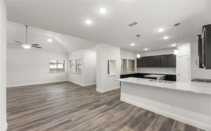 1704 Meadow Crest Drive, Aubrey, TX 76227, 4 Habitaciones Habitaciones , ,3 BañosBaños,Residential,En Venta,1704 Meadow Crest Drive,0,21059181