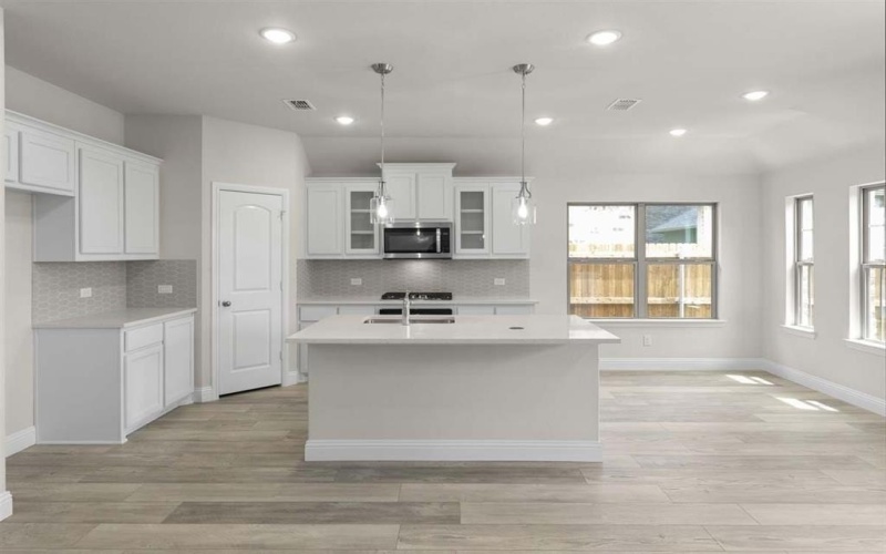 1744 Edgeway Drive, Aubrey, TX 76227, 4 Habitaciones Habitaciones , ,3 BañosBaños,Residential,En Venta,1744 Edgeway Drive,0,21059194
