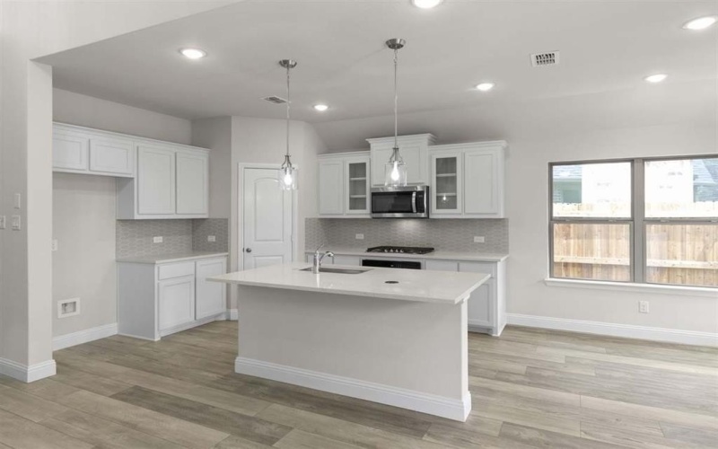 1744 Edgeway Drive, Aubrey, TX 76227, 4 Habitaciones Habitaciones , ,3 BañosBaños,Residential,En Venta,1744 Edgeway Drive,0,21059194