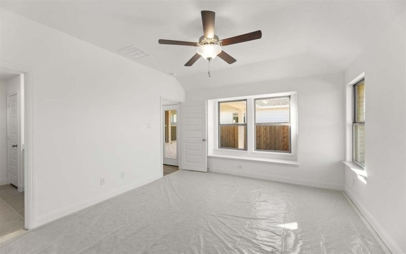 1605 Meadow Crest Drive, Aubrey, TX 76227, 3 Bedrooms Bedrooms, ,2 BathroomsBathrooms,Residential,For Sale,1605 Meadow Crest Drive,0,21059203