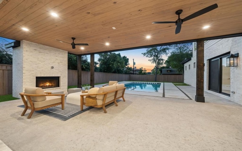 6437 Churchill Way, Dallas, TX 75230, 5 Bedrooms Bedrooms, ,6 BathroomsBathrooms,Residential,For Sale,6437 Churchill Way,0,21059258