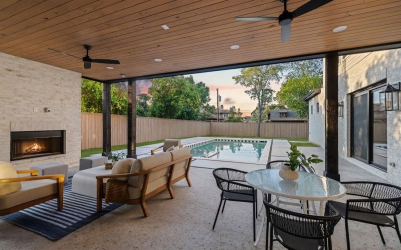 6437 Churchill Way, Dallas, TX 75230, 5 Bedrooms Bedrooms, ,6 BathroomsBathrooms,Residential,For Sale,6437 Churchill Way,0,21059258