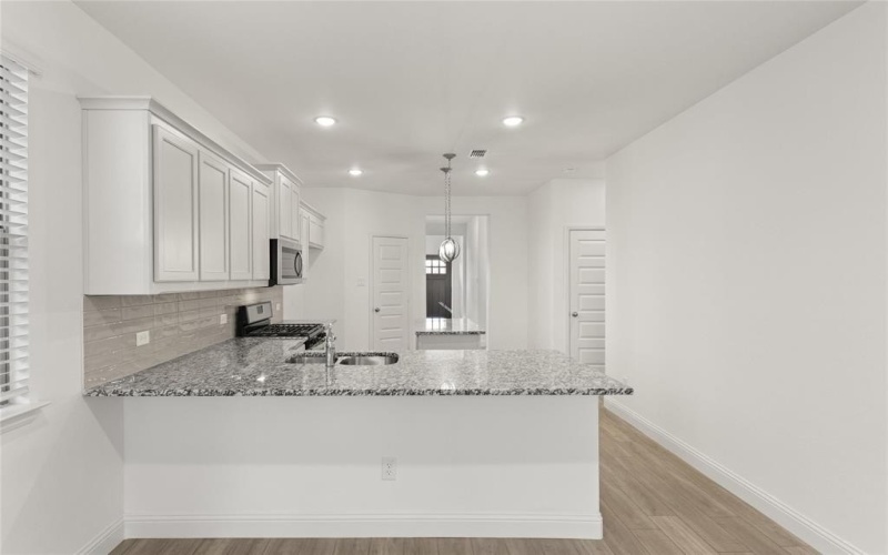 1705 Guswood Road, Forney, TX 75126, 3 Bedrooms Bedrooms, ,2 BathroomsBathrooms,Residential,For Sale,1705 Guswood Road,0,21059308