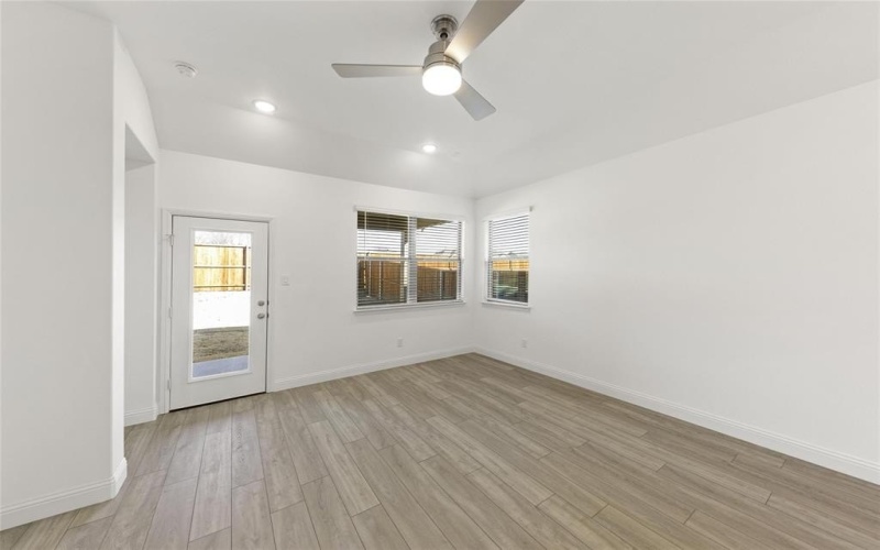 1705 Guswood Road, Forney, TX 75126, 3 Bedrooms Bedrooms, ,2 BathroomsBathrooms,Residential,For Sale,1705 Guswood Road,0,21059308
