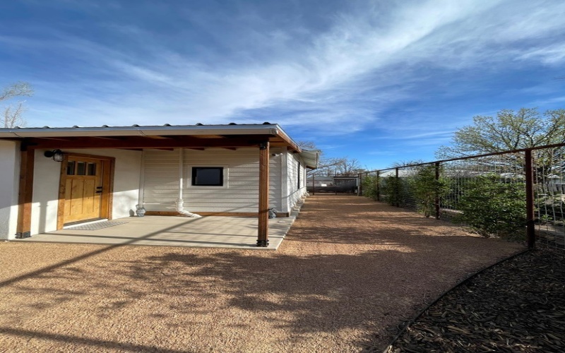 215 E Texas St, Marfa, TX 79843, 1 Dormitorio Habitaciones , ,1 BañoBaños,Residential,En Venta,215 E Texas St,0,162994