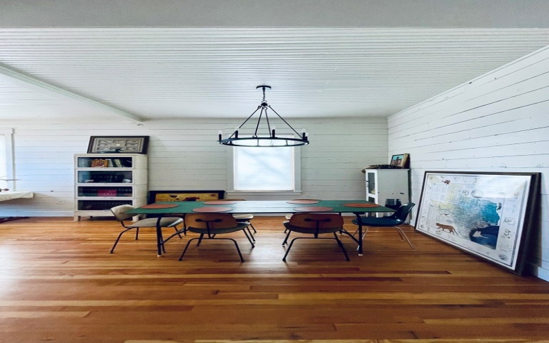 215 E Texas St, Marfa, TX 79843, 1 Dormitorio Habitaciones , ,1 BañoBaños,Residential,En Venta,215 E Texas St,0,162994