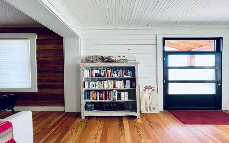 215 E Texas St, Marfa, TX 79843, 1 Dormitorio Habitaciones , ,1 BañoBaños,Residential,En Venta,215 E Texas St,0,162994