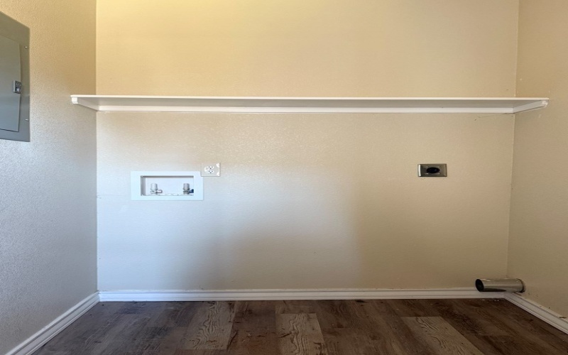 505 El Paso, Wickett, TX 79788, 3 Habitaciones Habitaciones , ,2 BañosBaños,Residential,En Venta,505 El Paso,0,162997