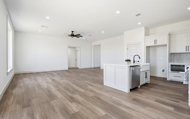 5514 Slayde St, San Angelo, TX 76904, 3 Bedrooms Bedrooms, ,2 BathroomsBathrooms,Residential,For Sale,5514 Slayde St,0,129038