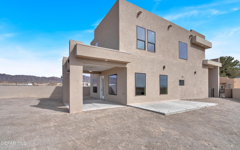 1031 VINTON Avenue unit: 16 #16, Canutillo, TX 79835, 3 Habitaciones Habitaciones , ,2 BañosBaños,Residential,En Venta,1031 VINTON Avenue unit: 16,919869