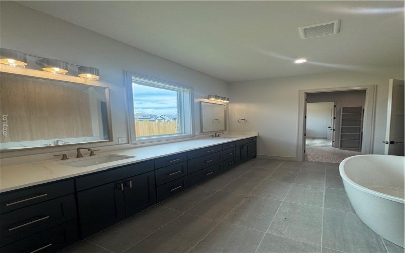 4901 Pearl River Court, College Station, TX 77845, 4 Habitaciones Habitaciones , ,3 BañosBaños,Residential,En Venta,4901 Pearl River Court,24015812