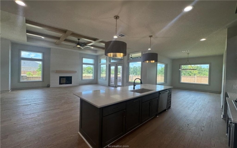 4901 Pearl River Court, College Station, TX 77845, 4 Habitaciones Habitaciones , ,3 BañosBaños,Residential,En Venta,4901 Pearl River Court,24015812