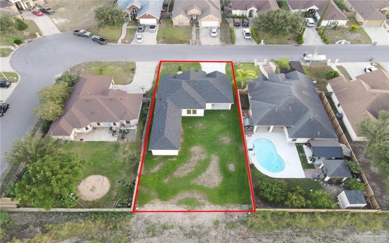 323 Glasscock Avenue, Edinburg, TX 78541, 3 Habitaciones Habitaciones , ,2 BañosBaños,Residential,En Venta,323 Glasscock Avenue,0,480831