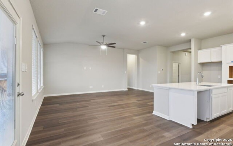 9918 Chestnut Walk, San Antonio, TX 78254, 4 Habitaciones Habitaciones , ,3 BañosBaños,Residential,En Venta,9918 Chestnut Walk,0,1907598