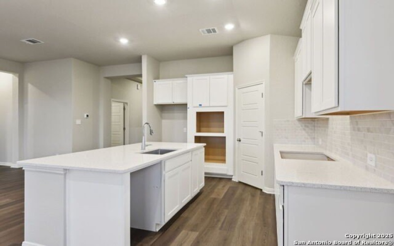 9918 Chestnut Walk, San Antonio, TX 78254, 4 Habitaciones Habitaciones , ,3 BañosBaños,Residential,En Venta,9918 Chestnut Walk,0,1907598