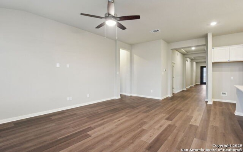 9918 Chestnut Walk, San Antonio, TX 78254, 4 Habitaciones Habitaciones , ,3 BañosBaños,Residential,En Venta,9918 Chestnut Walk,0,1907598
