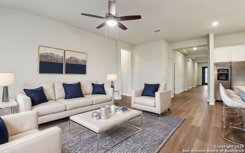9918 Chestnut Walk, San Antonio, TX 78254, 4 Habitaciones Habitaciones , ,3 BañosBaños,Residential,En Venta,9918 Chestnut Walk,0,1907598