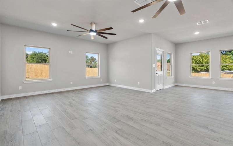 130 Lakewood Drive, Weatherford, TX 76087, 3 Habitaciones Habitaciones , ,2 BañosBaños,Residential,En Venta,130 Lakewood Drive,0,21055523