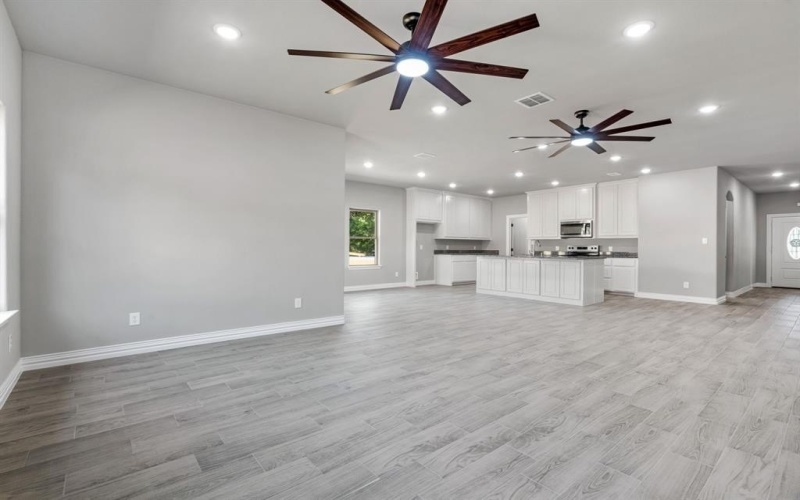 130 Lakewood Drive, Weatherford, TX 76087, 3 Habitaciones Habitaciones , ,2 BañosBaños,Residential,En Venta,130 Lakewood Drive,0,21055523