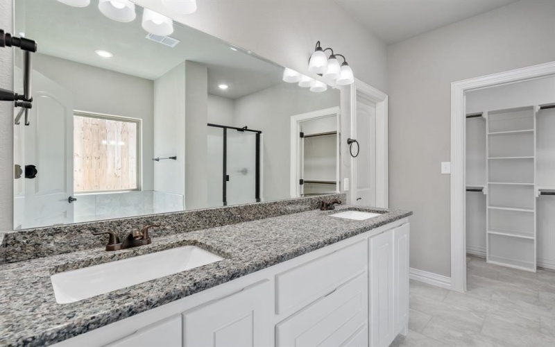 130 Lakewood Drive, Weatherford, TX 76087, 3 Habitaciones Habitaciones , ,2 BañosBaños,Residential,En Venta,130 Lakewood Drive,0,21055523