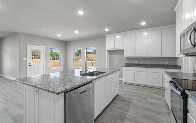 130 Lakewood Drive, Weatherford, TX 76087, 3 Habitaciones Habitaciones , ,2 BañosBaños,Residential,En Venta,130 Lakewood Drive,0,21055523