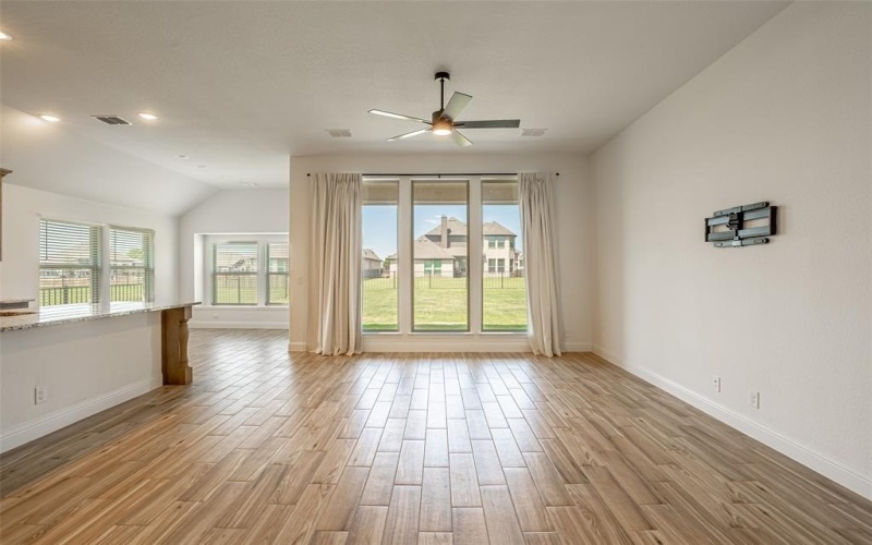 388 Paddle Boat Drive, Granbury, TX 76049, 4 Habitaciones Habitaciones , ,2 BañosBaños,Residential,En Venta,388 Paddle Boat Drive,0,21057529