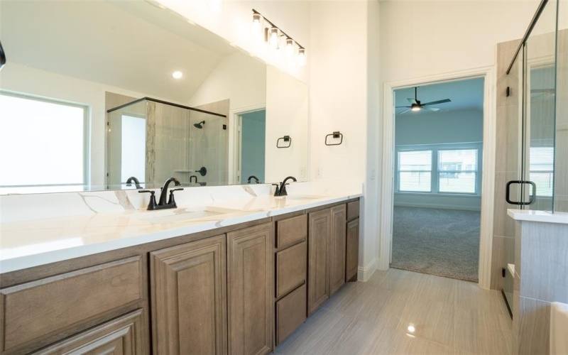 388 Paddle Boat Drive, Granbury, TX 76049, 4 Habitaciones Habitaciones , ,2 BañosBaños,Residential,En Venta,388 Paddle Boat Drive,0,21057529