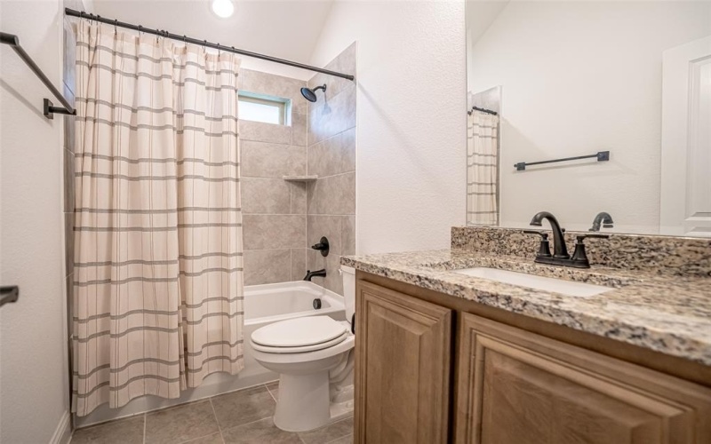 388 Paddle Boat Drive, Granbury, TX 76049, 4 Habitaciones Habitaciones , ,2 BañosBaños,Residential,En Venta,388 Paddle Boat Drive,0,21057529