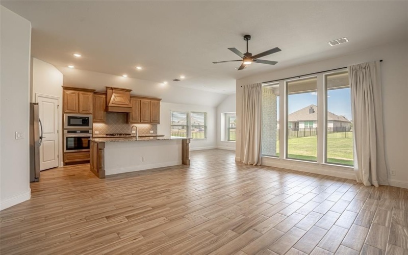 388 Paddle Boat Drive, Granbury, TX 76049, 4 Habitaciones Habitaciones , ,2 BañosBaños,Residential,En Venta,388 Paddle Boat Drive,0,21057529