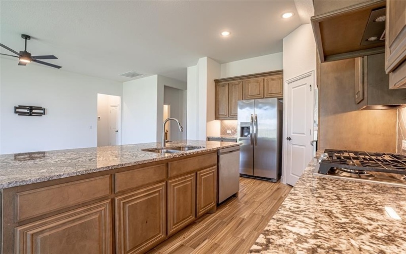 388 Paddle Boat Drive, Granbury, TX 76049, 4 Habitaciones Habitaciones , ,2 BañosBaños,Residential,En Venta,388 Paddle Boat Drive,0,21057529