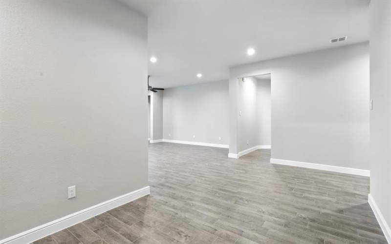 1412 LEONARD Court, Mansfield, TX 76063, 4 Bedrooms Bedrooms, ,3 BathroomsBathrooms,Residential,For Sale,1412 LEONARD Court,0,21058486