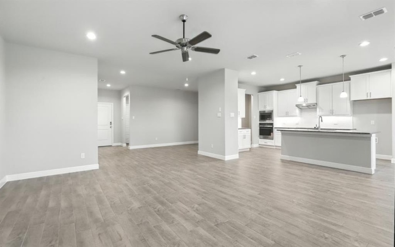 1412 LEONARD Court, Mansfield, TX 76063, 4 Bedrooms Bedrooms, ,3 BathroomsBathrooms,Residential,For Sale,1412 LEONARD Court,0,21058486