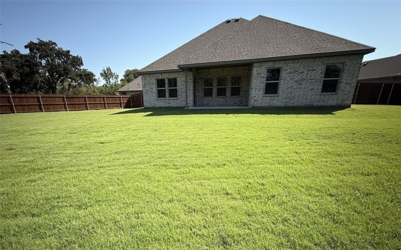 1412 LEONARD Court, Mansfield, TX 76063, 4 Bedrooms Bedrooms, ,3 BathroomsBathrooms,Residential,For Sale,1412 LEONARD Court,0,21058486