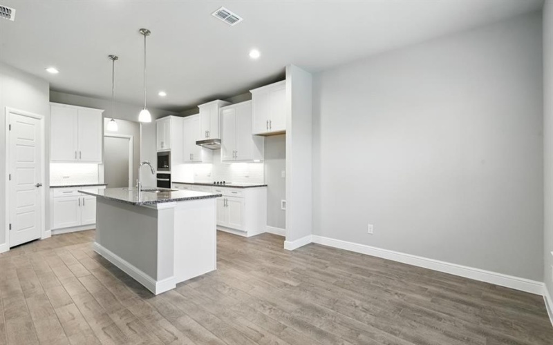 1412 LEONARD Court, Mansfield, TX 76063, 4 Bedrooms Bedrooms, ,3 BathroomsBathrooms,Residential,For Sale,1412 LEONARD Court,0,21058486
