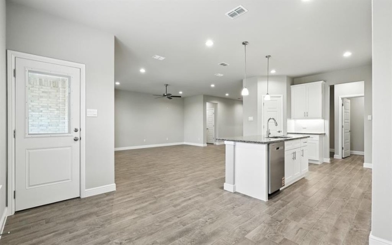 1412 LEONARD Court, Mansfield, TX 76063, 4 Bedrooms Bedrooms, ,3 BathroomsBathrooms,Residential,For Sale,1412 LEONARD Court,0,21058486