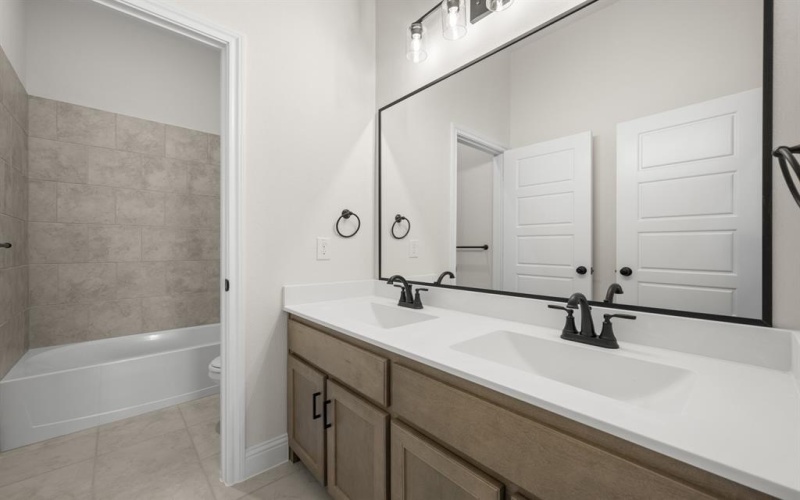 209 Pine Leaf Trail, Waxahachie, TX 75165, 4 Bedrooms Bedrooms, ,2 BathroomsBathrooms,Residential,For Sale,209 Pine Leaf Trail,0,21059560