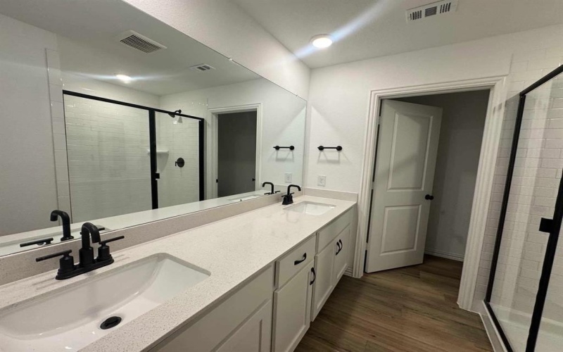 2504 Flaxfield Lane, Forney, TX 75126, 5 Bedrooms Bedrooms, ,5 BathroomsBathrooms,Residential,For Sale,2504 Flaxfield Lane,0,21059603