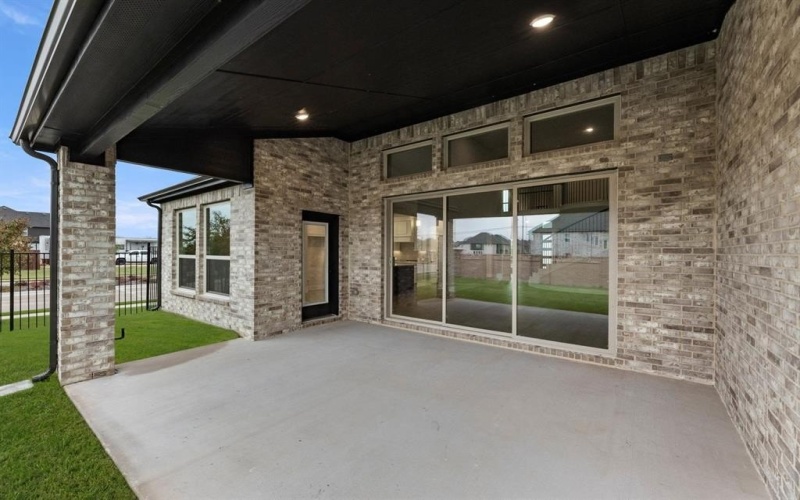 2544 Riverchase Way, Grand Prairie, TX 75054, 5 Habitaciones Habitaciones , ,5 BañosBaños,Residential,En Venta,2544 Riverchase Way,0,21059690