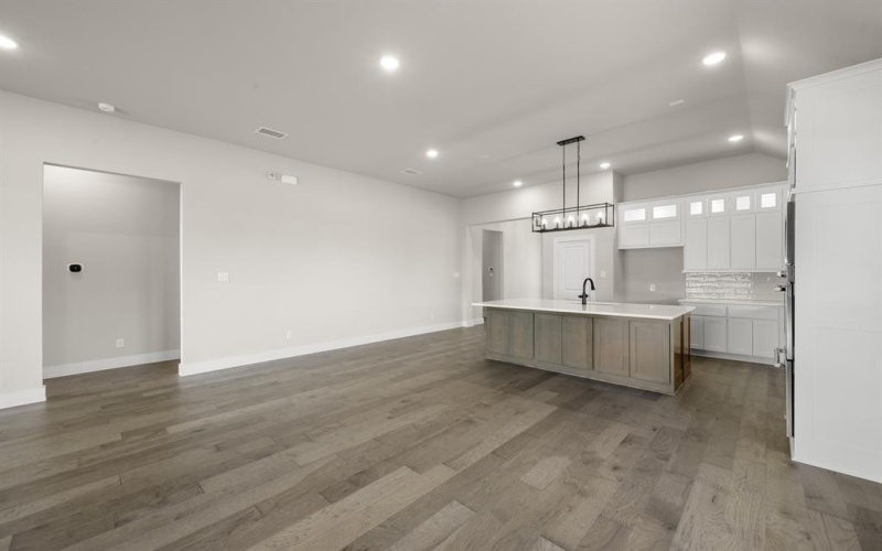 7104 Seagrove Court, Grand Prairie, TX 75054, 4 Habitaciones Habitaciones , ,3 BañosBaños,Residential,En Venta,7104 Seagrove Court,0,21059710