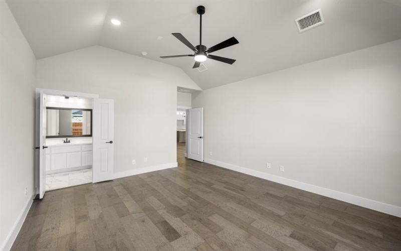 7104 Seagrove Court, Grand Prairie, TX 75054, 4 Habitaciones Habitaciones , ,3 BañosBaños,Residential,En Venta,7104 Seagrove Court,0,21059710