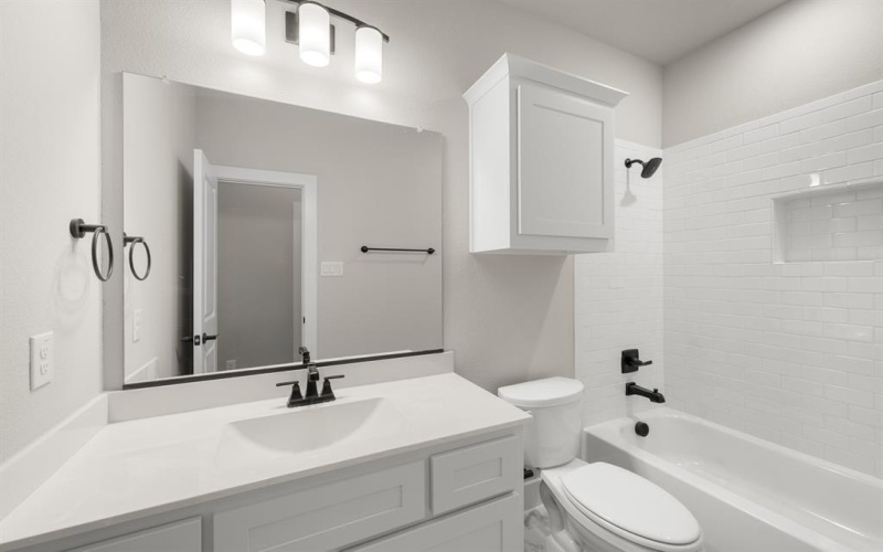 7104 Seagrove Court, Grand Prairie, TX 75054, 4 Habitaciones Habitaciones , ,3 BañosBaños,Residential,En Venta,7104 Seagrove Court,0,21059710