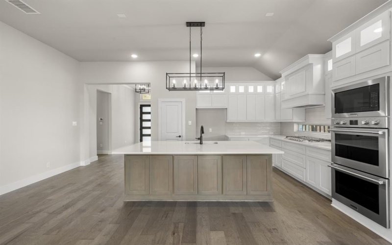 7104 Seagrove Court, Grand Prairie, TX 75054, 4 Habitaciones Habitaciones , ,3 BañosBaños,Residential,En Venta,7104 Seagrove Court,0,21059710