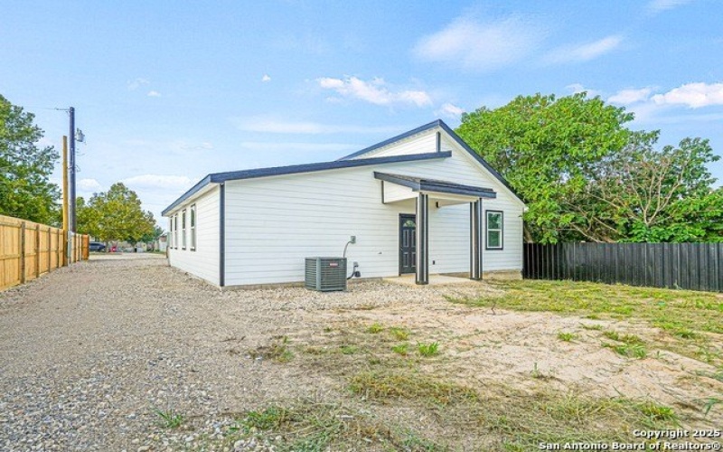 4237 Butterfly, Von Ormy, TX 78073, 3 Habitaciones Habitaciones , ,2 BañosBaños,Residential,En Venta,4237 Butterfly,0,1907613