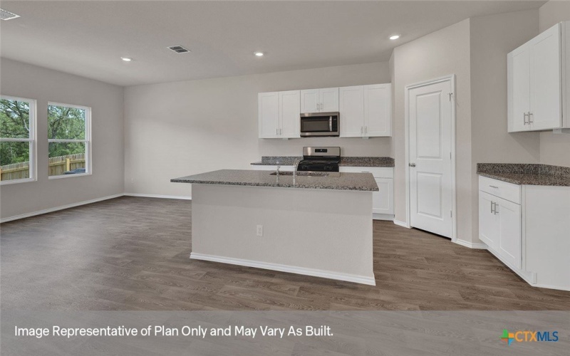 105 LANGSTON Drive, Maxwell, TX 78656, 4 Habitaciones Habitaciones , ,3 BañosBaños,Residential,En Venta,105 LANGSTON Drive,0,592657