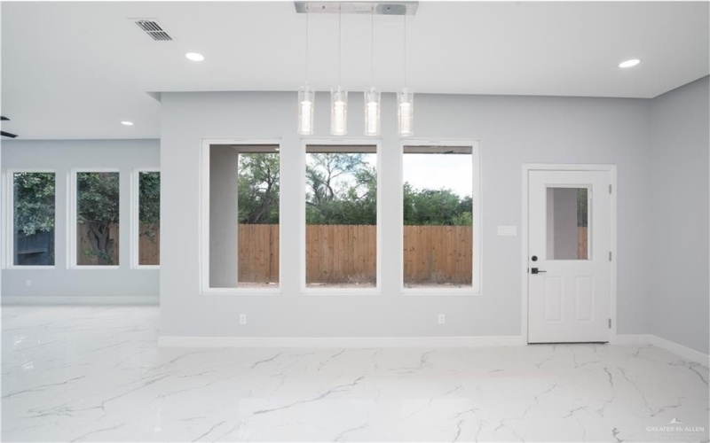 1107 W I Street, Mission, TX 78572, 3 Bedrooms Bedrooms, ,2 BathroomsBathrooms,Residential,For Sale,1107 W I Street,0,480906