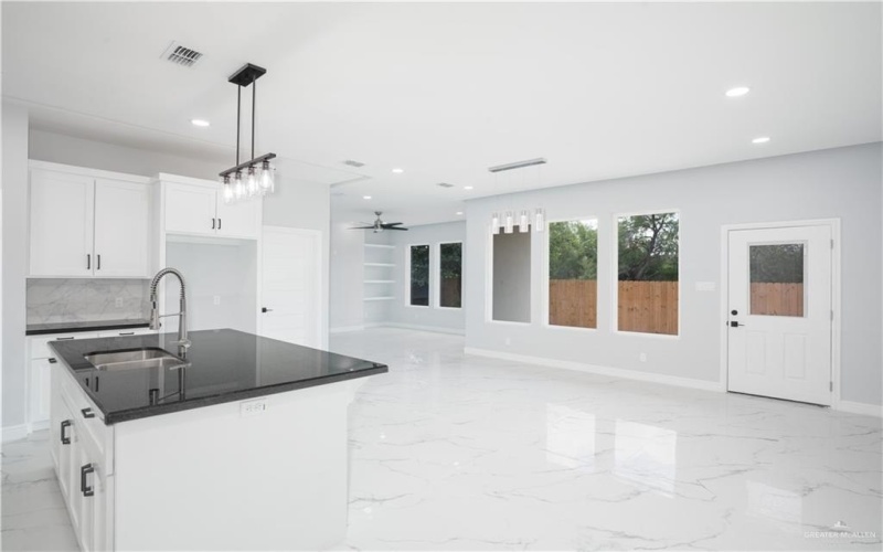 1107 W I Street, Mission, TX 78572, 3 Bedrooms Bedrooms, ,2 BathroomsBathrooms,Residential,For Sale,1107 W I Street,0,480906